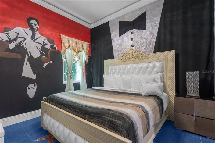 Image No.41-20 Bed Property for sale