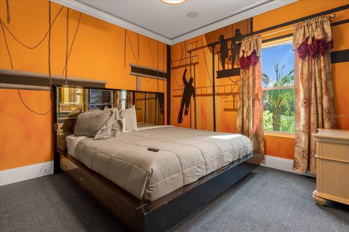 Image No.58-20 Bed Property for sale