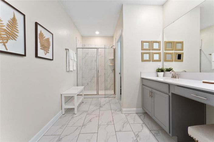 Image No.22-5 Bed Property for sale