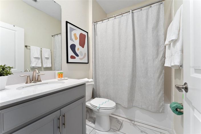 Image No.6-5 Bed Property for sale