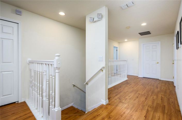 Image No.16-6 Bed Property for sale