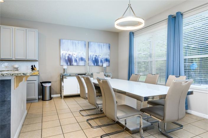 Image No.23-6 Bed Property for sale