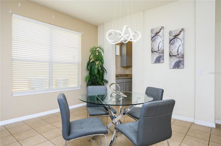 Image No.45-6 Bed Property for sale