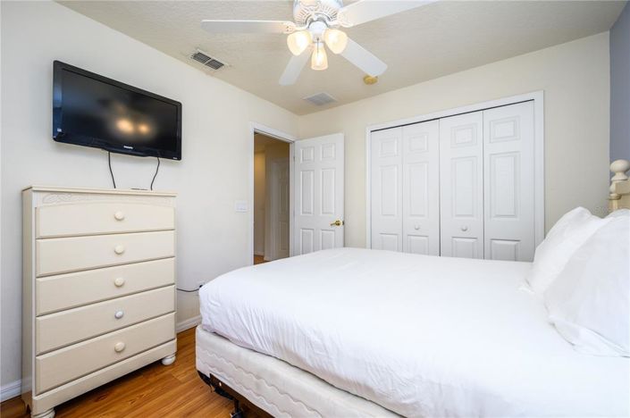 Image No.59-6 Bed Property for sale