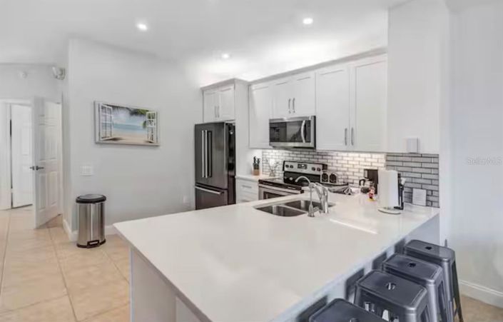 Image No.11-3 Bed Townhouse for sale