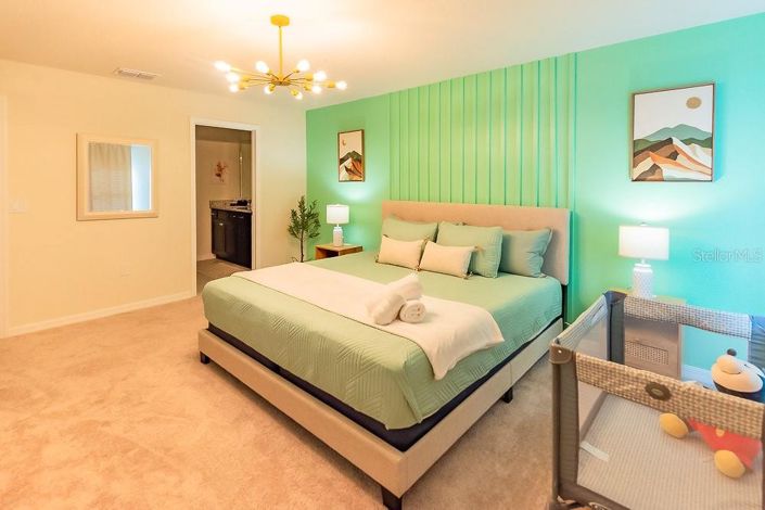 Image No.29-5 Bed Townhouse for sale