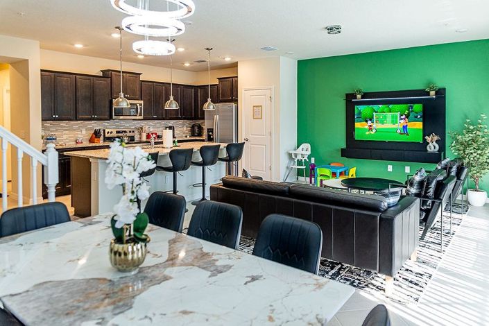 Image No.9-5 Bed Townhouse for sale