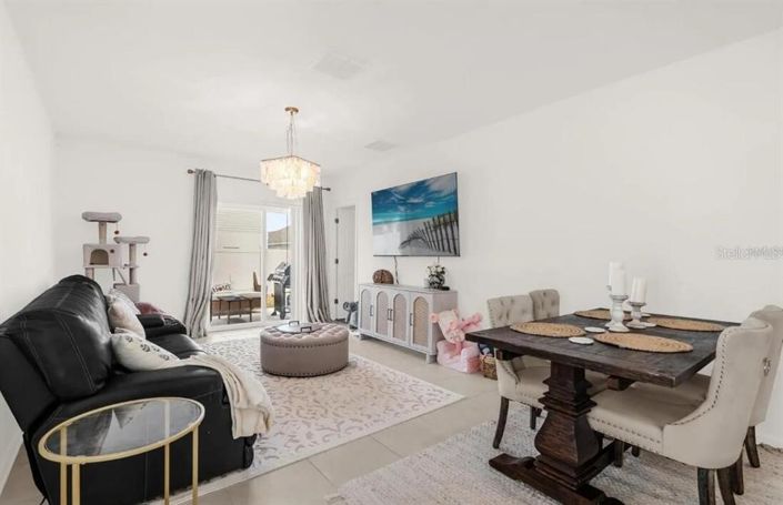 Image No.8-3 Bed Property for sale