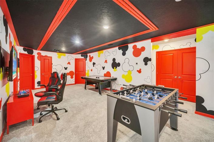 Image No.31-9 Bed Property for sale