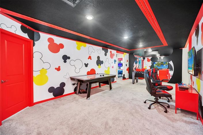 Image No.35-9 Bed Property for sale