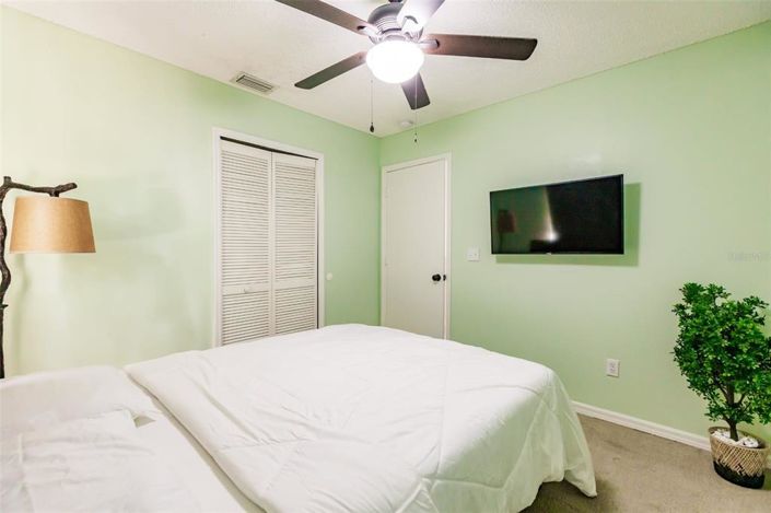 Image No.24-4 Bed Property for sale