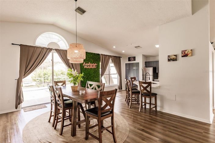 Image No.7-4 Bed Property for sale