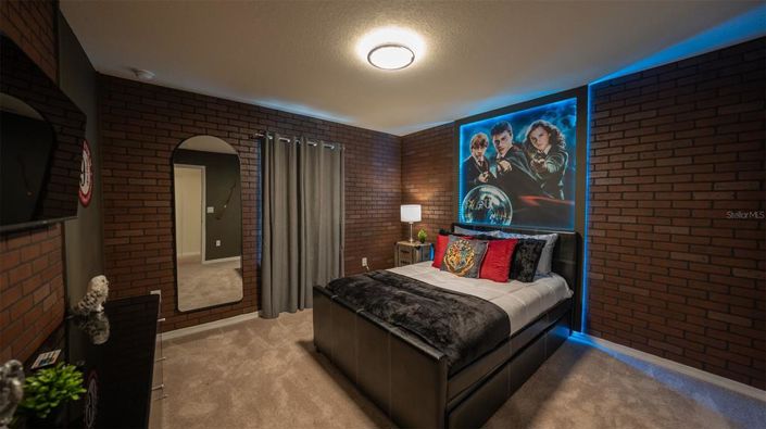 Image No.24-7 Bed Property for sale