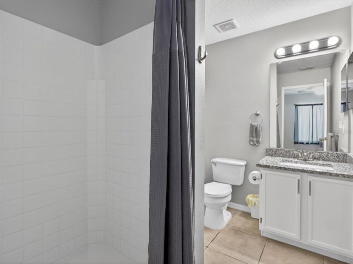 Image No.26-5 Bed Property for sale