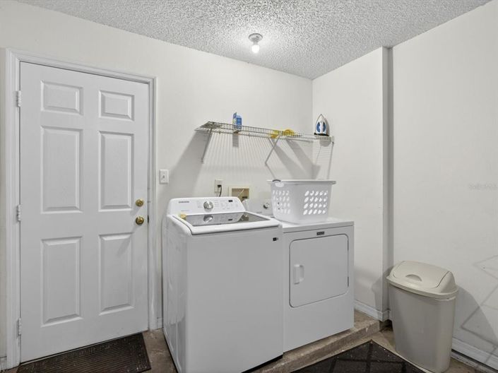 Image No.29-5 Bed Property for sale