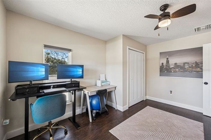 Image No.11-Propriété de 4 chambres à vendre à Orlando