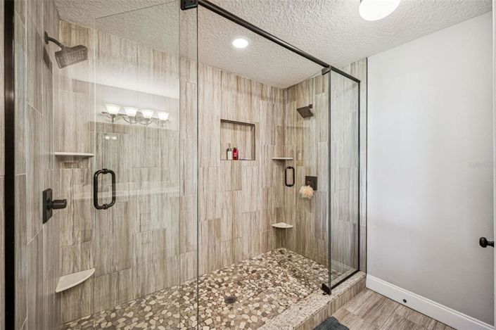 Image No.15-Propriété de 4 chambres à vendre à Orlando