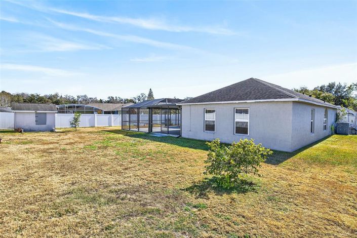 Image No.28-4 Bed Property for sale