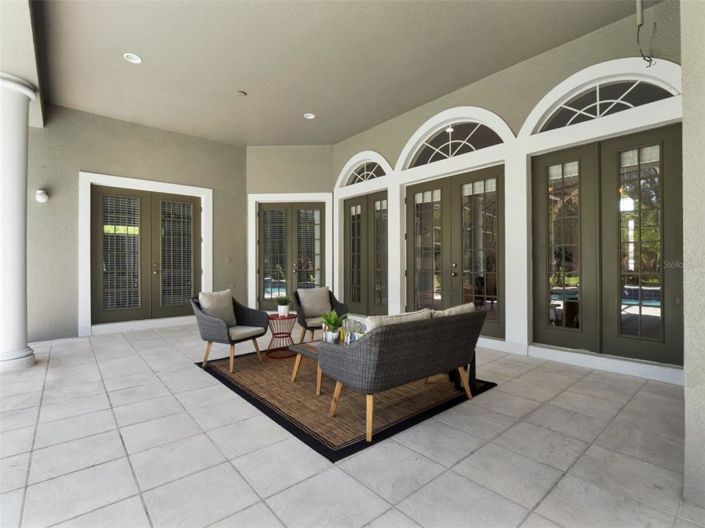 Image No.28-4 Bed Property for sale