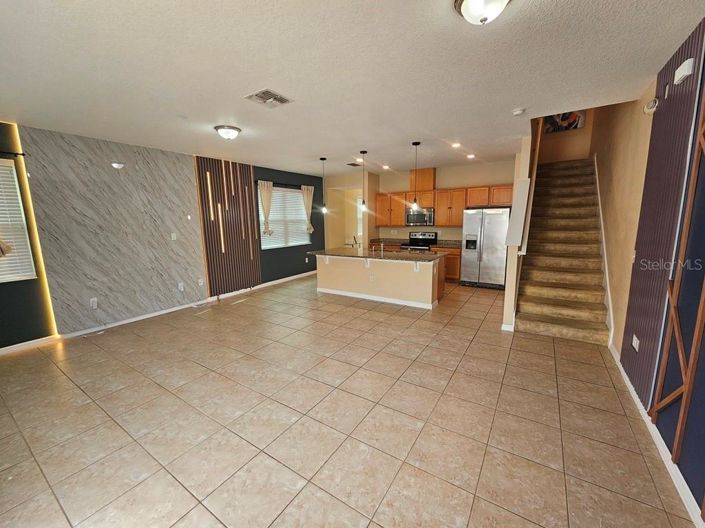 Image No.17-4 Bed Townhouse for sale