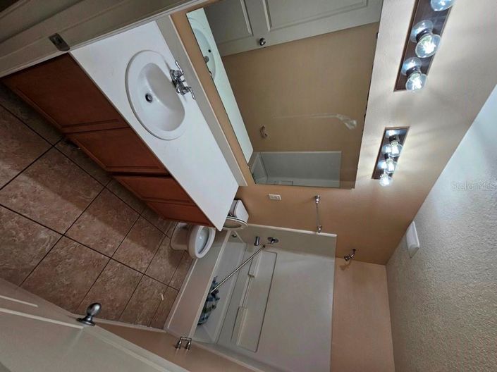 Image No.2-4 Bed Townhouse for sale