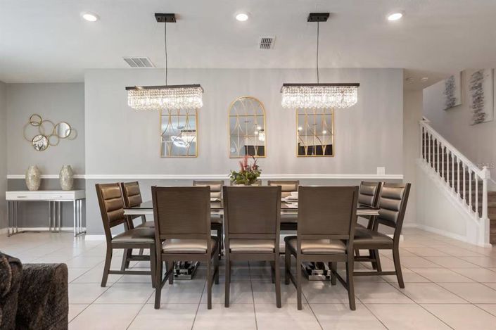 Image No.12-10 Bed Property for sale