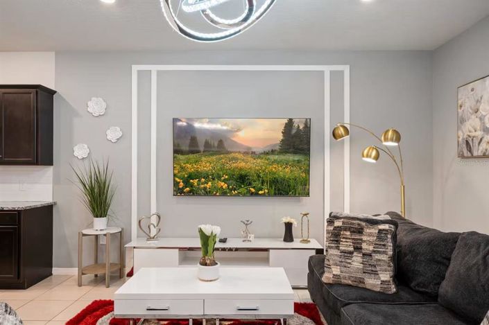 Image No.14-10 Bed Property for sale