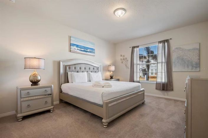 Image No.35-10 Bed Property for sale