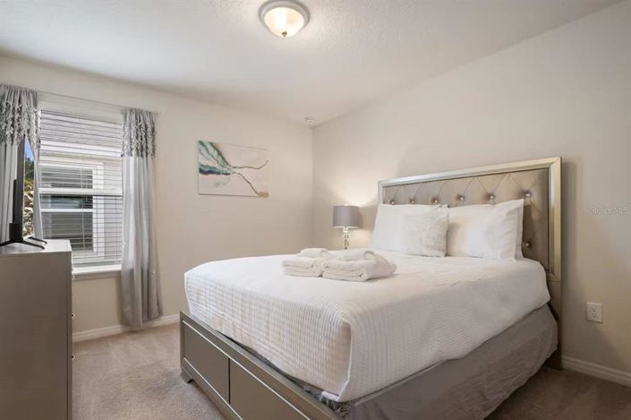 Image No.38-10 Bed Property for sale