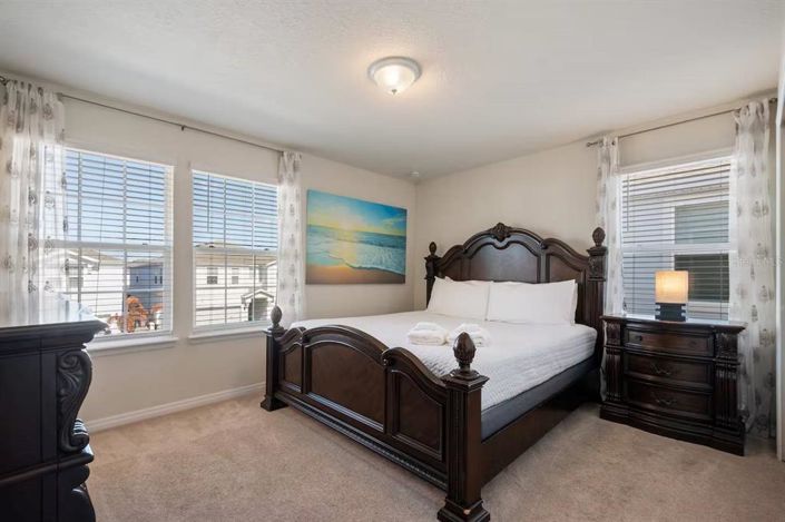 Image No.42-10 Bed Property for sale