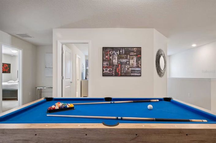 Image No.57-10 Bed Property for sale