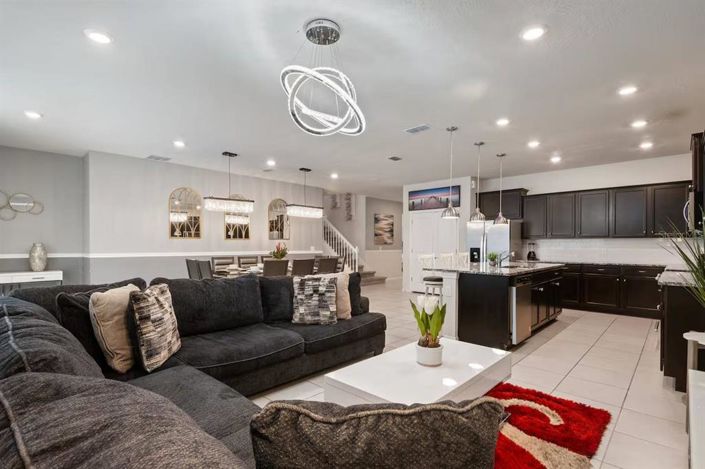 Image No.8-10 Bed Property for sale