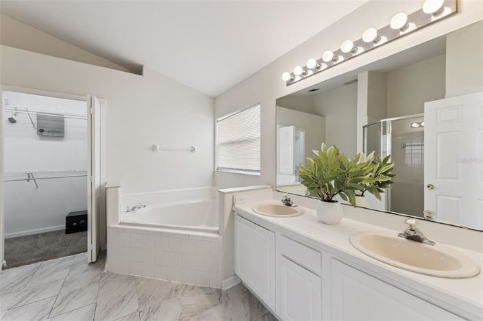 Image No.20-Propriété de 4 chambres à vendre à Kissimmee