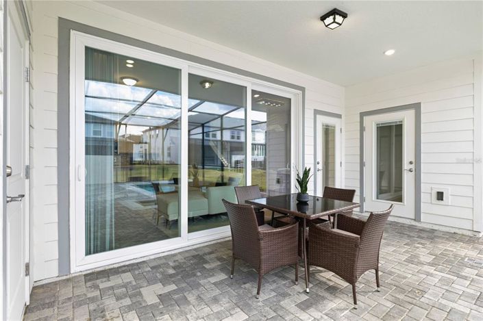 Image No.27-5 Bed Townhouse for sale