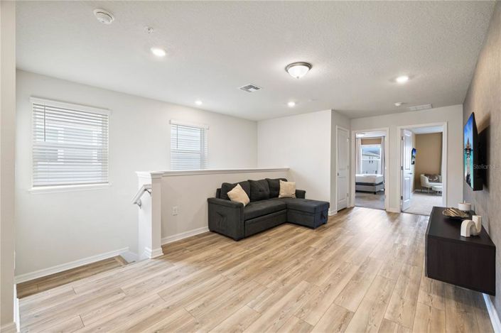 Image No.31-5 Bed Townhouse for sale