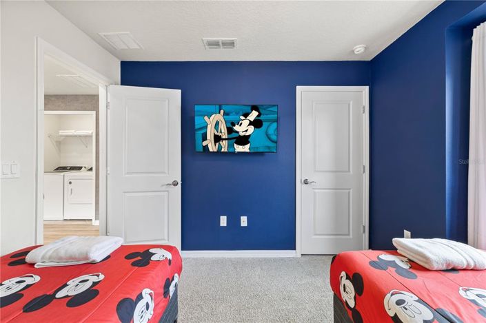 Image No.38-5 Bed Townhouse for sale