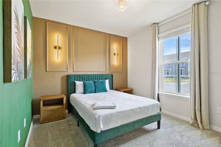 Image No.9-5 Bed Townhouse for sale