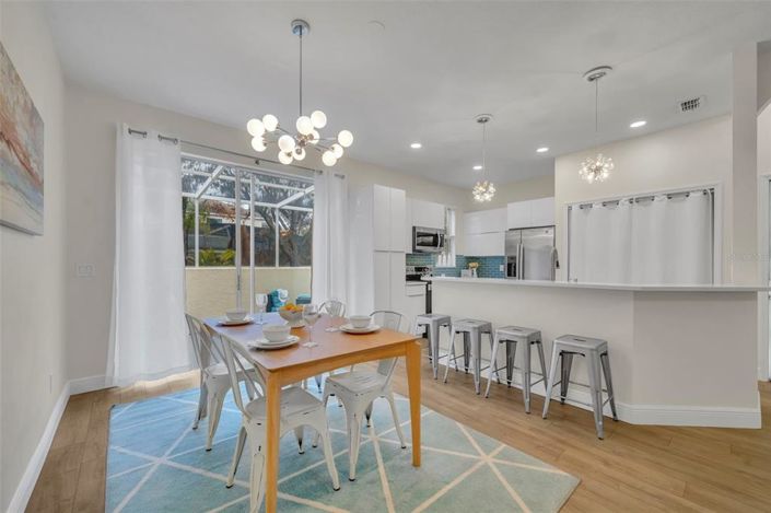 Image No.13-4 Bed Townhouse for sale