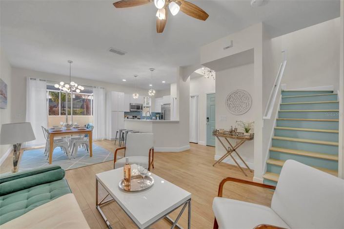 Image No.9-4 Bed Townhouse for sale