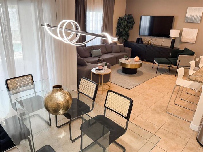 Image No.3-4 Bed Townhouse for sale