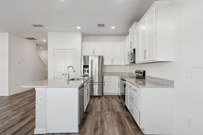 Image No.10-Propriété de 4 chambres à vendre à Davenport