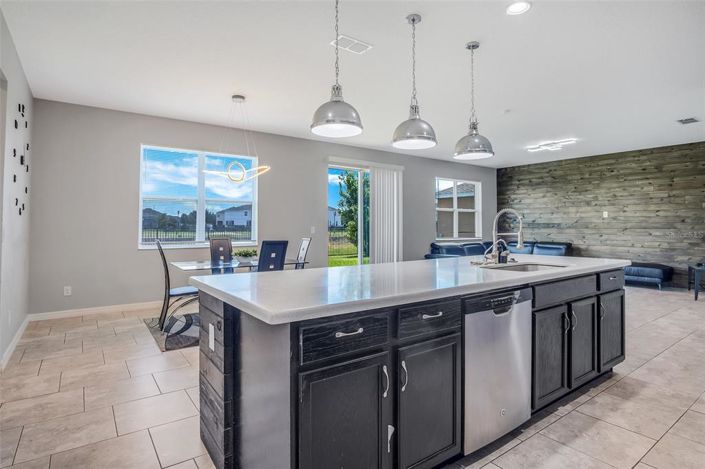 Image No.13-5 Bed Property for sale