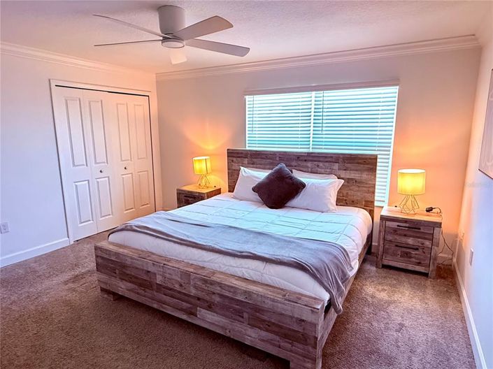 Image No.12-4 Bed Townhouse for sale