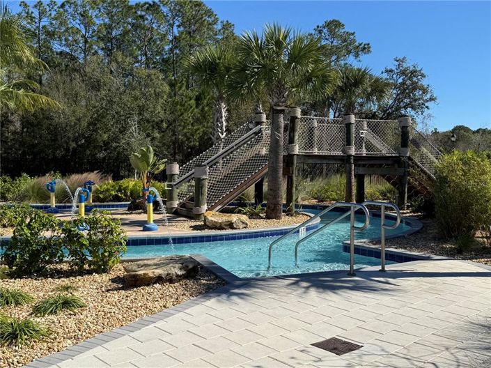 Image No.26-4 Bed Townhouse for sale