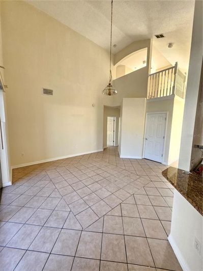 Image No.8-6 Bed Property for sale