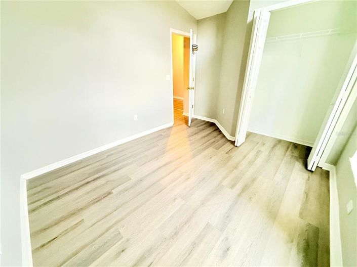 Image No.8-Propriété de 4 chambres à vendre à Kissimmee