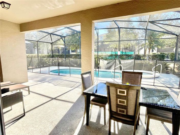 Image No.23-7 Bed Property for sale