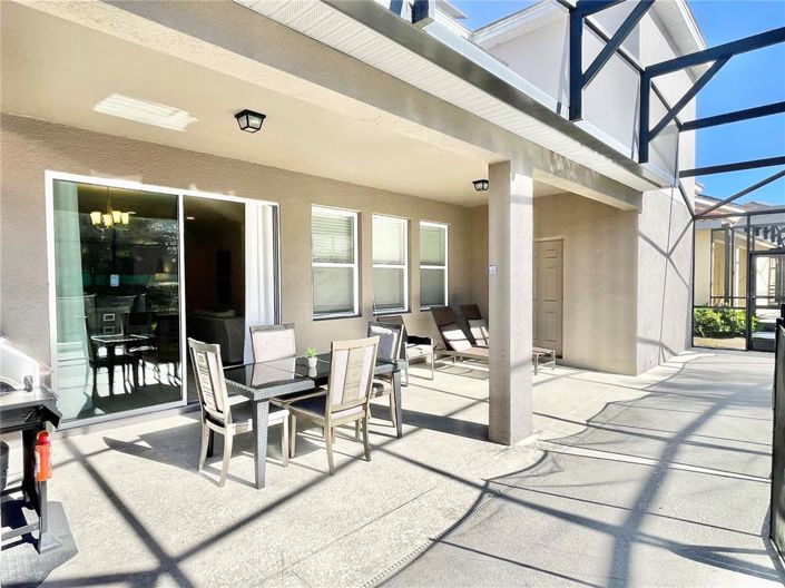 Image No.24-7 Bed Property for sale