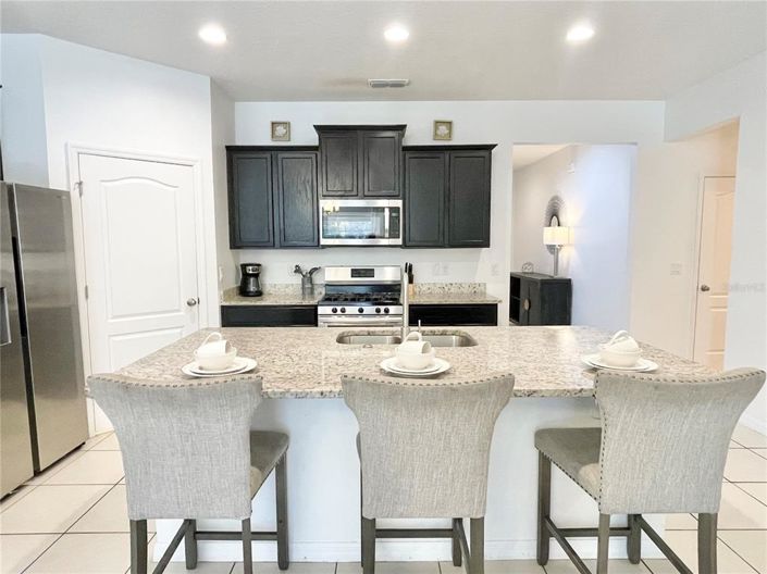 Image No.7-7 Bed Property for sale