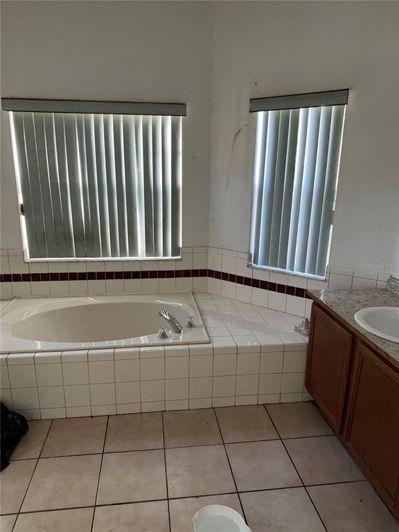 Image No.5-Propriété de 4 chambres à vendre à Kissimmee